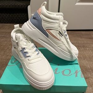 NWOT Colorblock High Top Sneakers